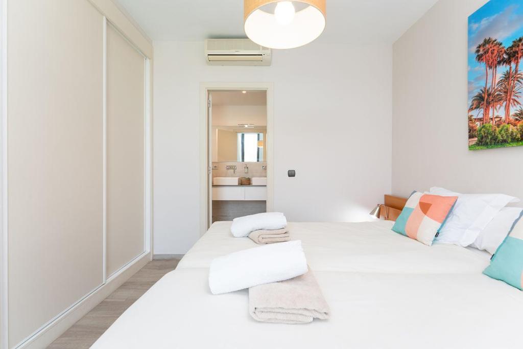 Villa Mit Pool Los Lagos 16 ซาโลเบร ภายนอก รูปภาพ