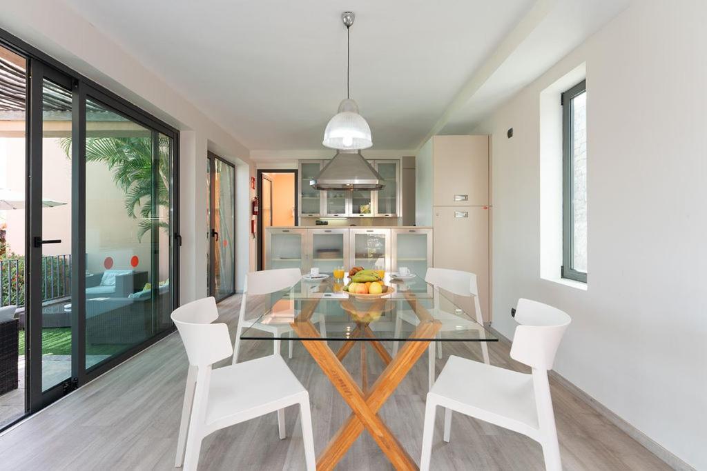Villa Mit Pool Los Lagos 16 ซาโลเบร ภายนอก รูปภาพ